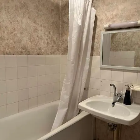 Apartment Le Studio: Agreable Logement Riorges